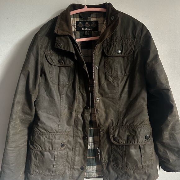 Barbour Olive Women's wax jacket size U.S. 6 - Picture 2 of 10